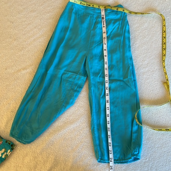 Vintage RARE 60s Blue Floral top and blue pants collectors piece child k… - Picture 9 of 17